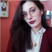 Insegnante di arte, inglese e altre materie a bambini delle elementari